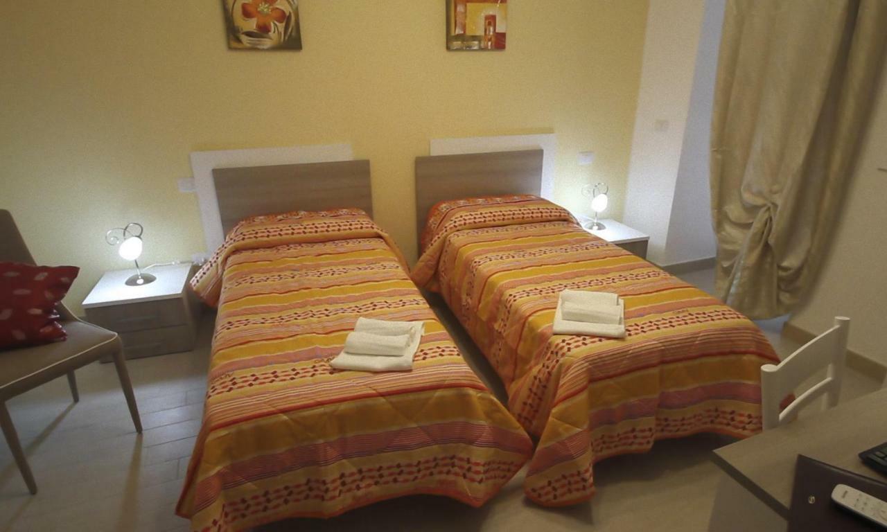 Casa Vacanze Camastra Santo Stefano di Camastra Ngoại thất bức ảnh